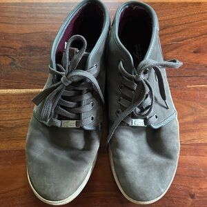 Lacoste men’s high top shoe grey sneaker